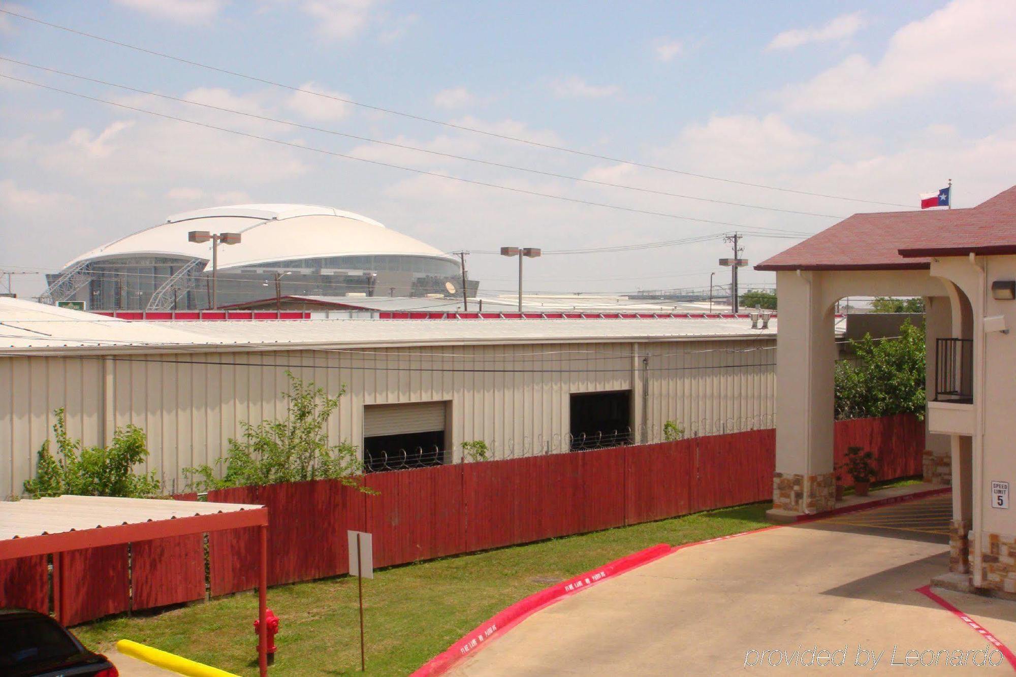 Executive Inn Of Arlington, Near At&T Stadium Extérieur photo